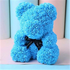 Ursulet floral turcoaz din trandafiri 40 cm, decorat manual, in cutie cadou