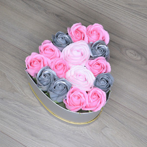 Aranjament floral Intimissimo cutie inima cu 15 trandafiri sapun - Img 2