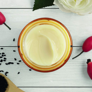 Crema de noapte Body Shop Oils of Life Sleeping Cream,  80 ml