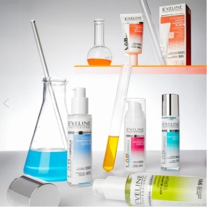 Crema fata Eveline Cosmetics LAB Formula Biomimetic, antirid, netezeste si imbunatateste elasticitatea pielii, 50 ml