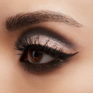 Fard de pleoape Mac Disney Cruella 2021 Eye Shadow X 8-Cruella To Be Kind 5 Gr - Img 6