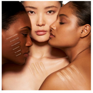 Tom Ford Beauty Shade And Illuminate Soft Radiance Foundation