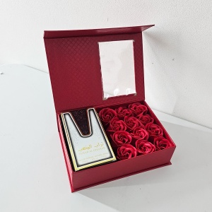 Set cadou Charmet, Apa de Parfum Ard al Zaafaran Turab Al Dhahab si Cutie cu trandafiri