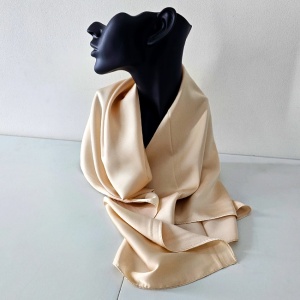 Set Calm Aura cu lotiune de corp martisor si esarfa matase
