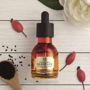 Ulei pentru față intens revitalizant Oils of Life, The Body Shop, 30 ml
