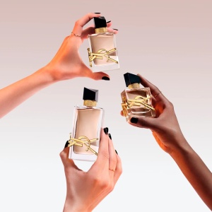 Yves Saint Laurent Libre Flowers & Flames, Apa de Parfum, Femei