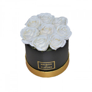 Aranjament floral cutie rotunda neagra cu trandafiri de sapun albi - Img 2