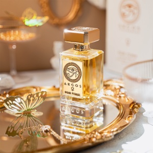 Argos Pour Femme, Apa de Parfum