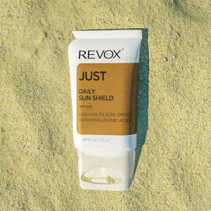 Crema de zi Revox Just Daily sun shield uva+uvb filters SPF50 + hyaluronic acid, 30 ml - Img 4