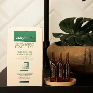 Fiole intensiv antimatreata Tratament Expert, 10 fiole x 10 ml, Gerovital