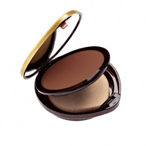 Fond de ten compact, New Skin, 01 Fair, SPF 15.
