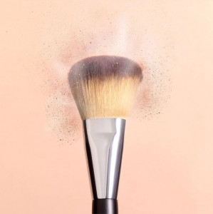 Pensula pentru pudra solida si bronzer Diego Dalla Palma, Powder Maxi Brush NR. 32 - Img 3