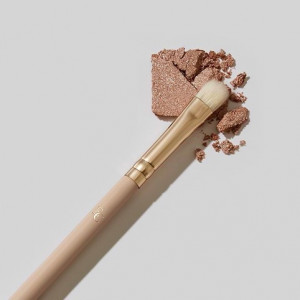 Pensula precisa pentru aplicarea umbrelor Eveline Cosmetics - Img 3