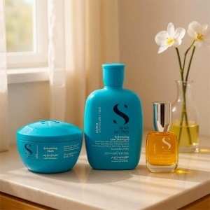 Set pentru par ondulat Alfaparf Milano Curls Sampon 250 ml + Masca 200 ml + Ulei Cristalli Liquidi 15 ml