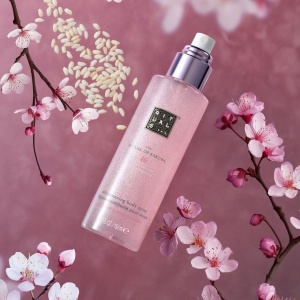 Spray de corp Rituals The Ritual of Sakura Shimmering, 150 ml
