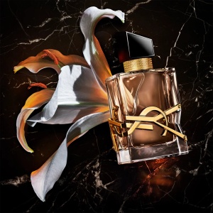 Yves Saint Laurent Libre Flowers & Flames, Apa de Parfum, Femei