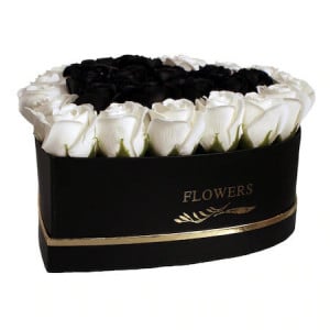 Aranjament floral inima cu trandafiri de sapun Special L, alb/negru