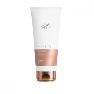 Balsam pentru parul deteriorat Care Fusion, Wella Professionals