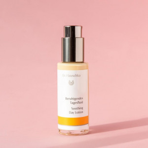 Lotiune de zi calmanta Dr. Hauschka Soothing Day Lotion - Img 3