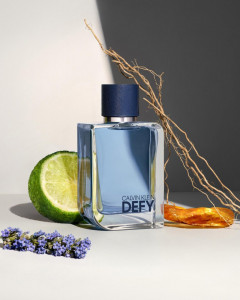 Set cadou Calvin Klein Defy, Barbati, Apa de Toaleta 50 m + Gel de Dus, 100 ml - Img 2