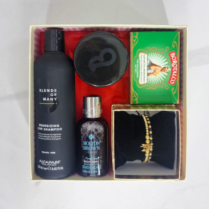 Set Royal Opulence, Pasta mata Alfaparf Matte Paste Blends of Many, Set 2 bratari din otel inoxidabil, onix si zirconiu, Gel de Dus Molton Brown Relaxing Ylang-Ylang, Sampon Alfaparf Rebalancing Low Shampoo Blends of Many, Sapun Borotalc