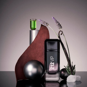 Carolina Herrera 212 VIP Black Men – Apa de Parfum Original Barbati