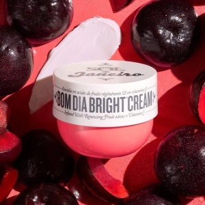 Crema hidratanta de corp Sol De Janeiro Bom Dia Bright Cream, 240 ml
