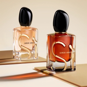 Giorgio Armani Si Parfum, Femei