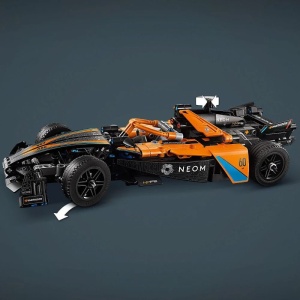 Lego Technic NEOM McLaren Formula E Race Car (42169), 9 ani+, 452 piese - Img 5