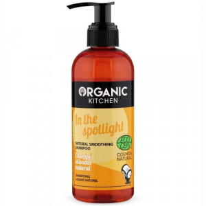 Sampon natural pentru un par neted cu extract de Fragi si ulei de Jojoba, Organic Kitchen