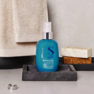 Alfaparf Milano Semi di Lino Curls Reactivating Spray, Spray pentru Reactivarea și Definirea Buclelor, 125 ml - Img 2