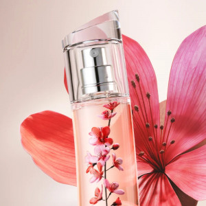 Kenzo Flower Ikebana Sakura, Apa de Parfum, Femei