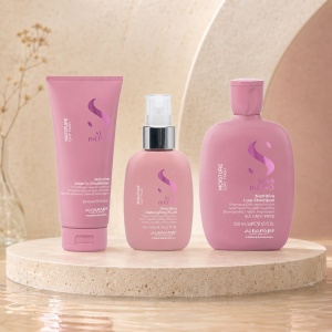 Set Alfaparf Semi di Lino Moisture – Balsam leave-in 200 ml + Fluid descurcare 125 ml + Sampon nutritiv 250 ml