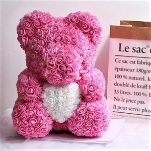 Ursulet floral roz cu inima alba decorat manual cu trandafiri spuma 40 cm