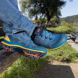 Black Eagle Adventure 2.2 GTX low/cobalt-fire nat1