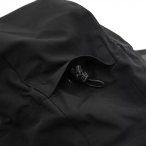 G-LOFT TACTICAL ANORAK black hood detail