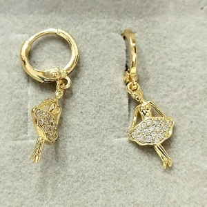 Cercei inox placat cu aur, balerina cu cristale mici - Img 5