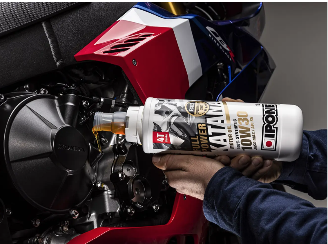 De ce să alegi produsele IPONE pentru motocicleta ta?