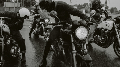 Secretele unei călătorii sigure pe motocicletă: Sfaturi de la Experți