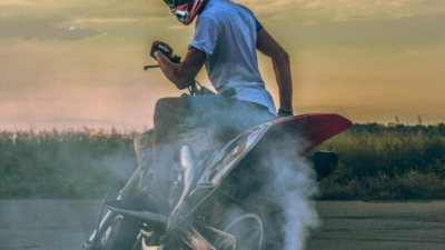 Cele mai frecvente 10 simptome care prevestesc o defecțiune la motocicletă – și cum să le recunoști la timp.
