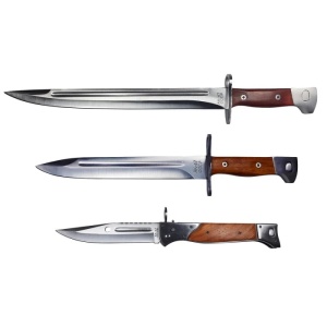 3 cutite de vanatoare , Ak , maro, teaca inclusa