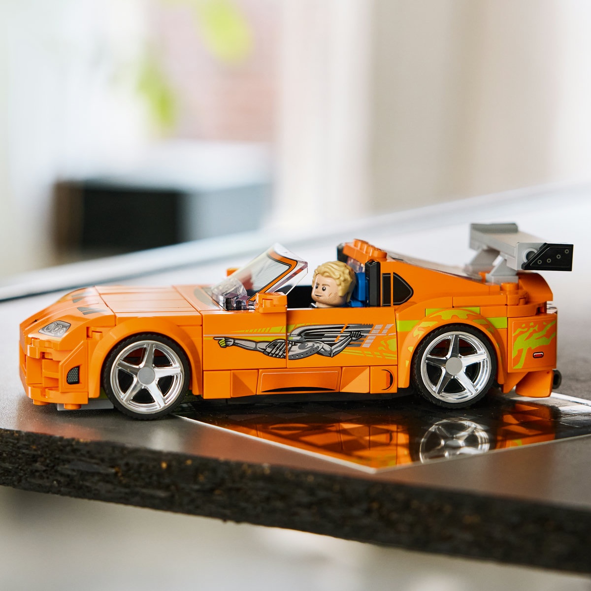 Set LEGO Speed Champions - Toyota Supra MK4 din Furios și iute (77260)