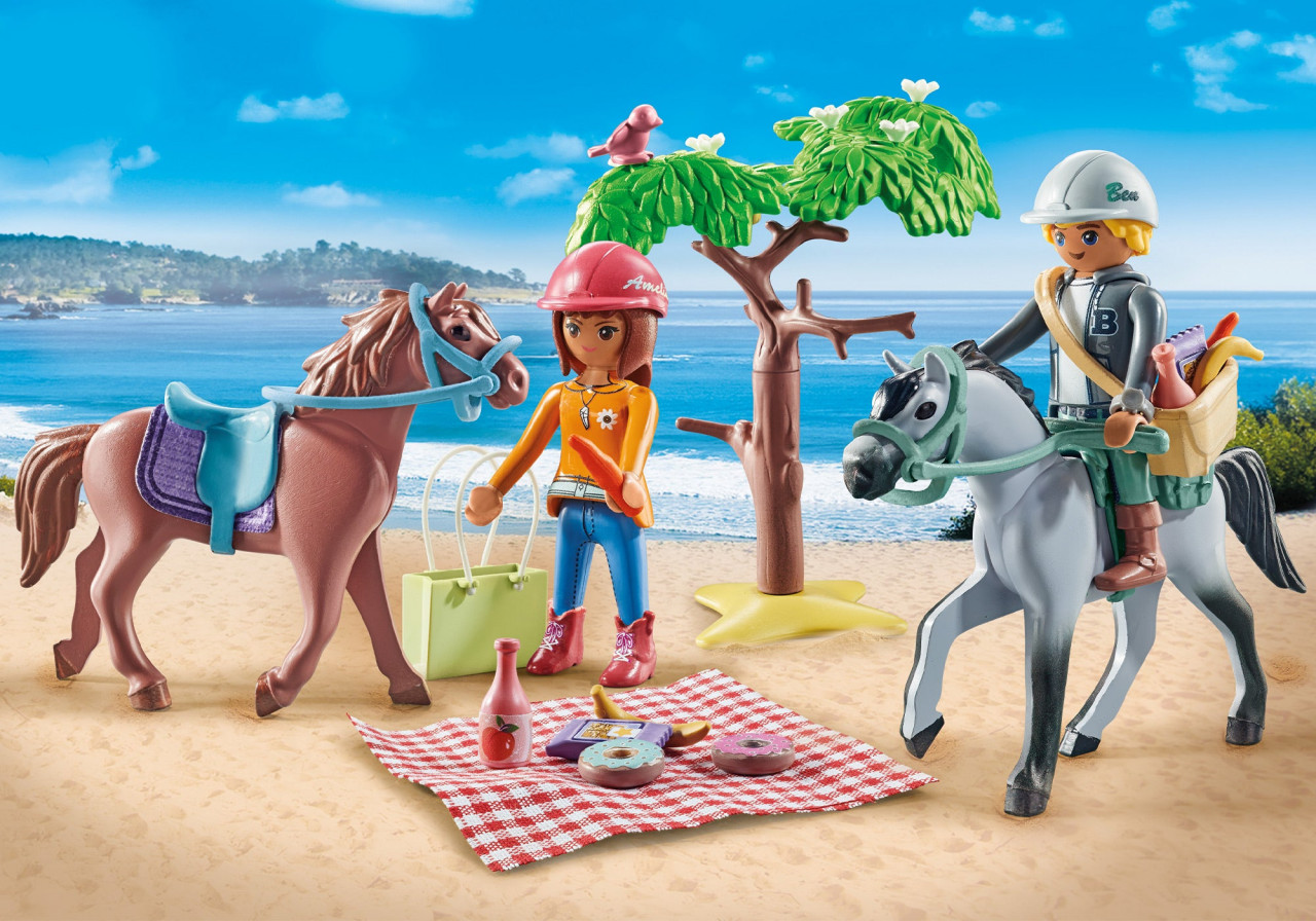 Playmobil-DRUMETIE LA PLAJA CU CAII AMELIA SI BEN - 2 | YEO