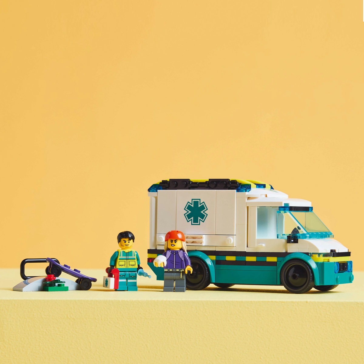 Set LEGO City - Ambulanta de urgente (60451) - 2 | YEO