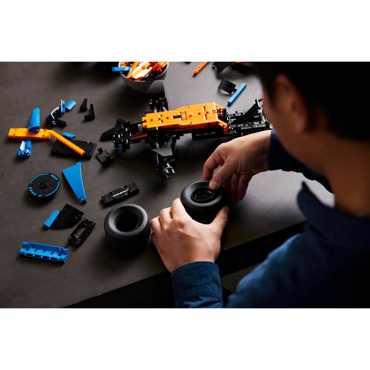 Set LEGO Technic - McLaren Formula 1 (42141) - 4 | YEO