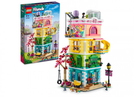 Set LEGO Friends - Centrul recreativ al comunitatii din Heartlake (41748)