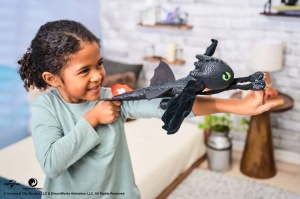 Cum Sa Iti Dresezi Dragonul Hug Si Glide Figurina Dragon Toothless - Img 4