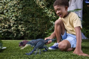 Jurassic World Survival Charge And Chomp Dinozaur Interactiv Carnotaurus - Img 4