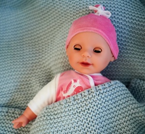 Laura Babbling Bebelus 38Cm - Img 2
