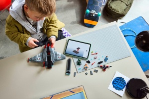 Set de construcție LEGO® Marvel - Avengers: Doomsday Quinjet (76347), 433 piese, 9+ ani - Img 3